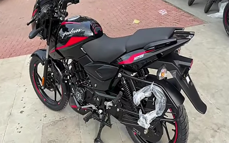 Bajaj Pulsar 125 CC 7